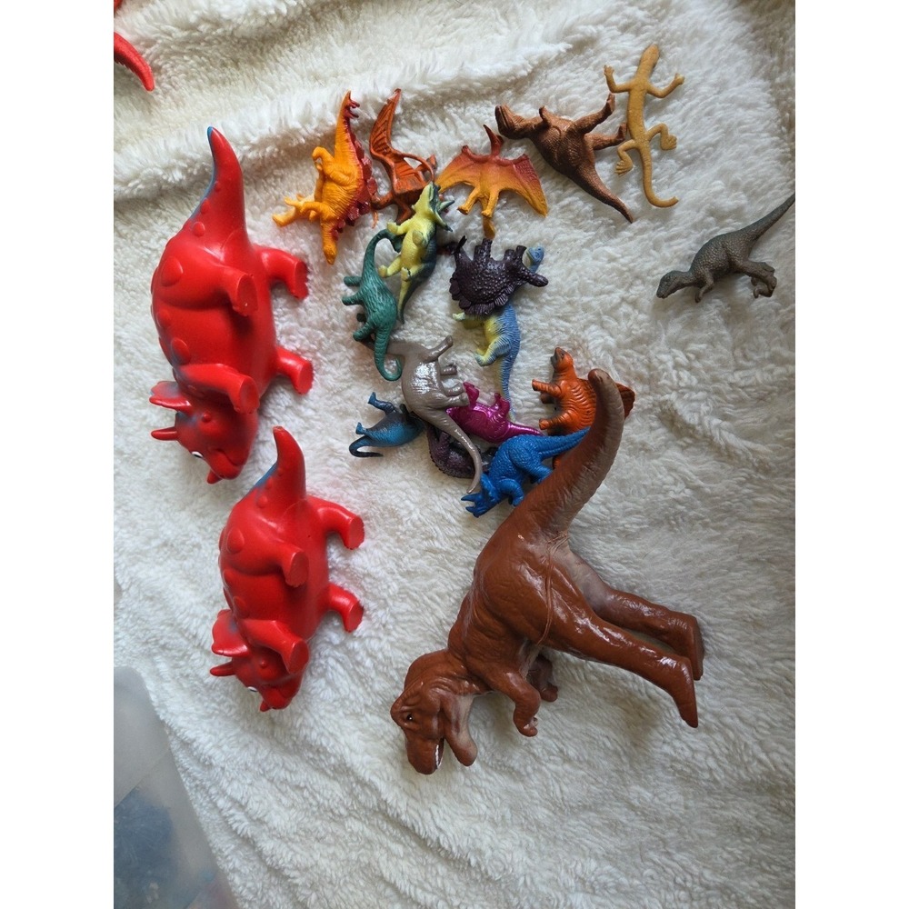 Dinosaur Toys Various Species, Sizes & Brands Lot of 20
